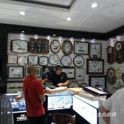 臨平鐘表店 匠心傳承，精準(zhǔn)時光的銷售藝術(shù)